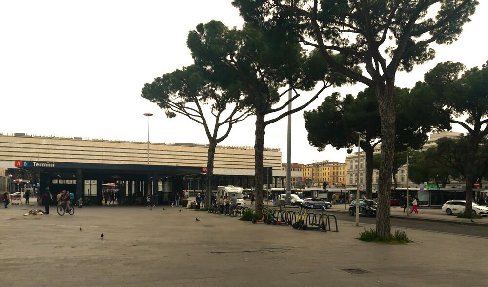 Roma termini station.jpeg